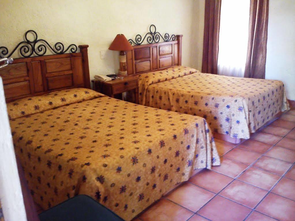 Hotel Rincon Del Montero Parras de la Fuente Esterno foto