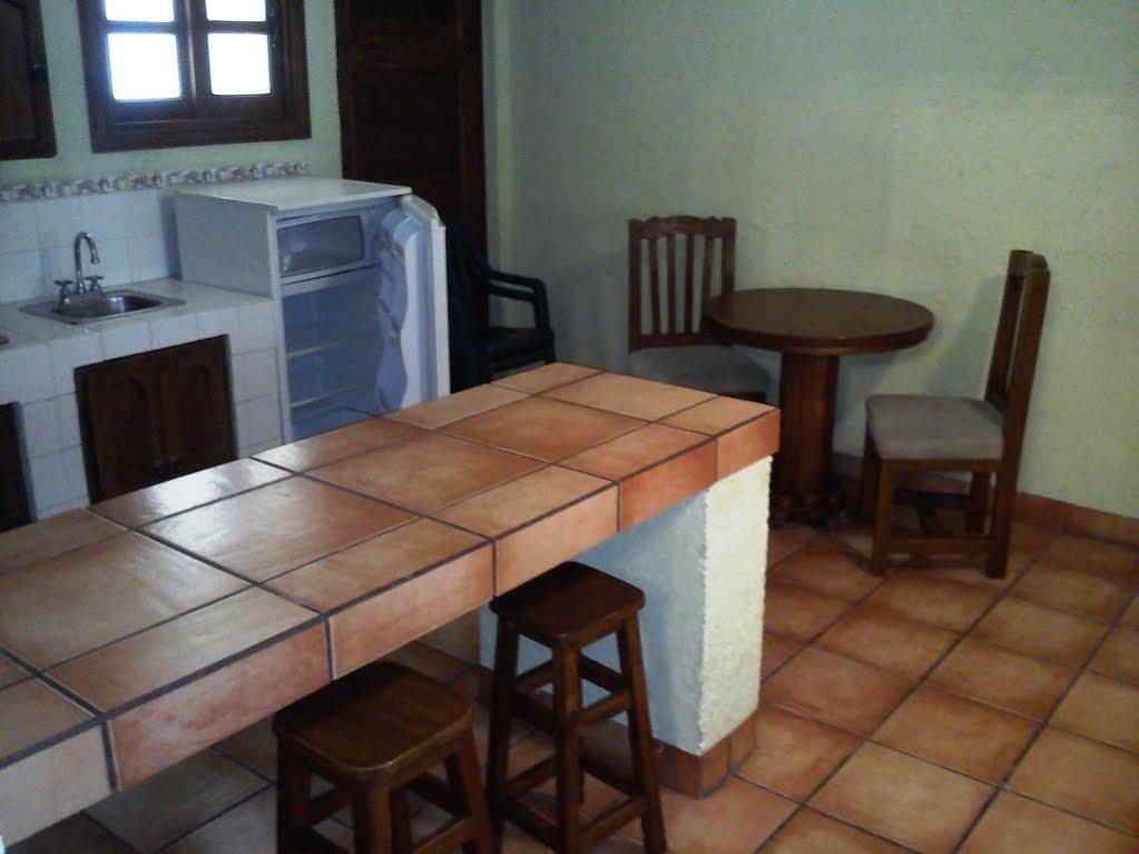 Hotel Rincon Del Montero Parras de la Fuente Esterno foto